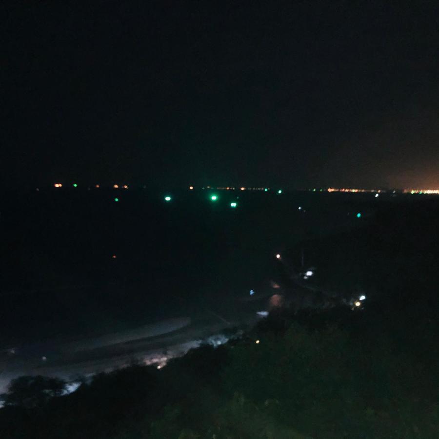 ホテル コ ラン ホワイト ハウス ラン島 エクステリア 写真